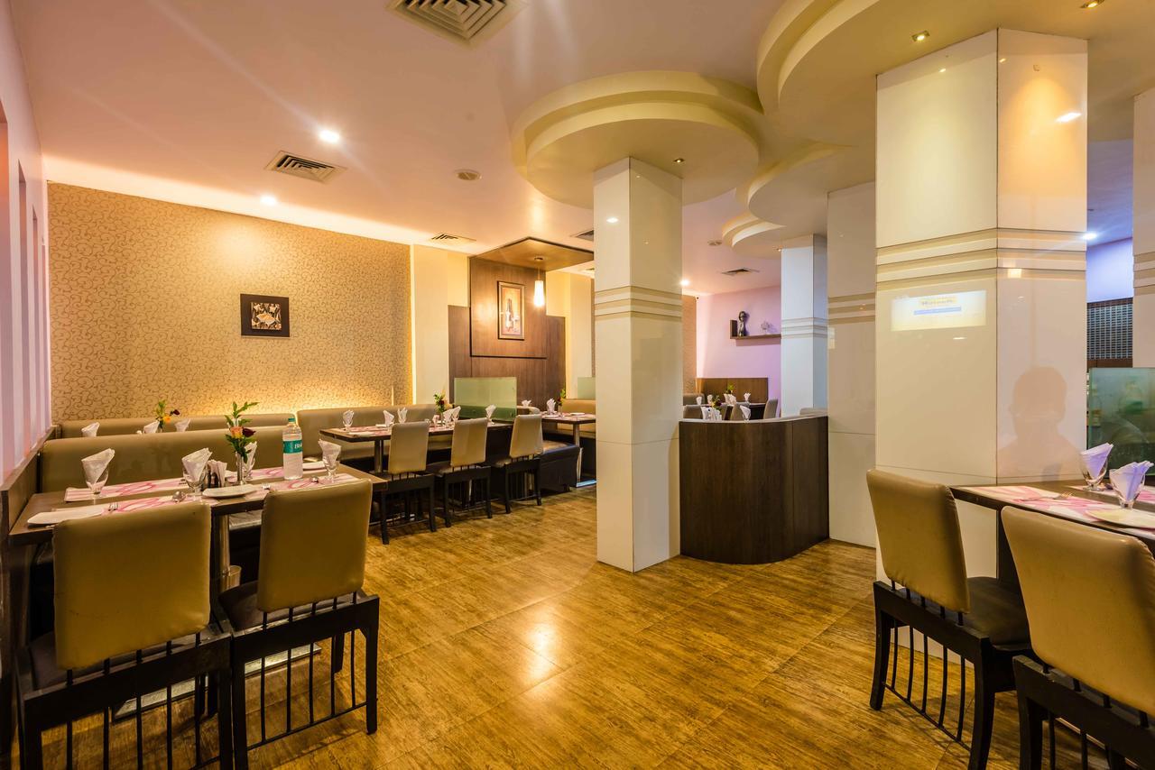 بانفيل Hotel Panchratna المظهر الخارجي الصورة