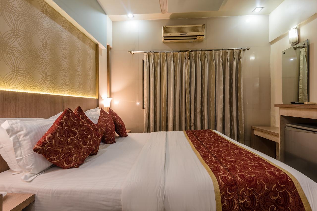 بانفيل Hotel Panchratna المظهر الخارجي الصورة
