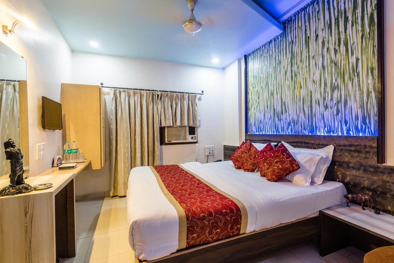 بانفيل Hotel Panchratna المظهر الخارجي الصورة