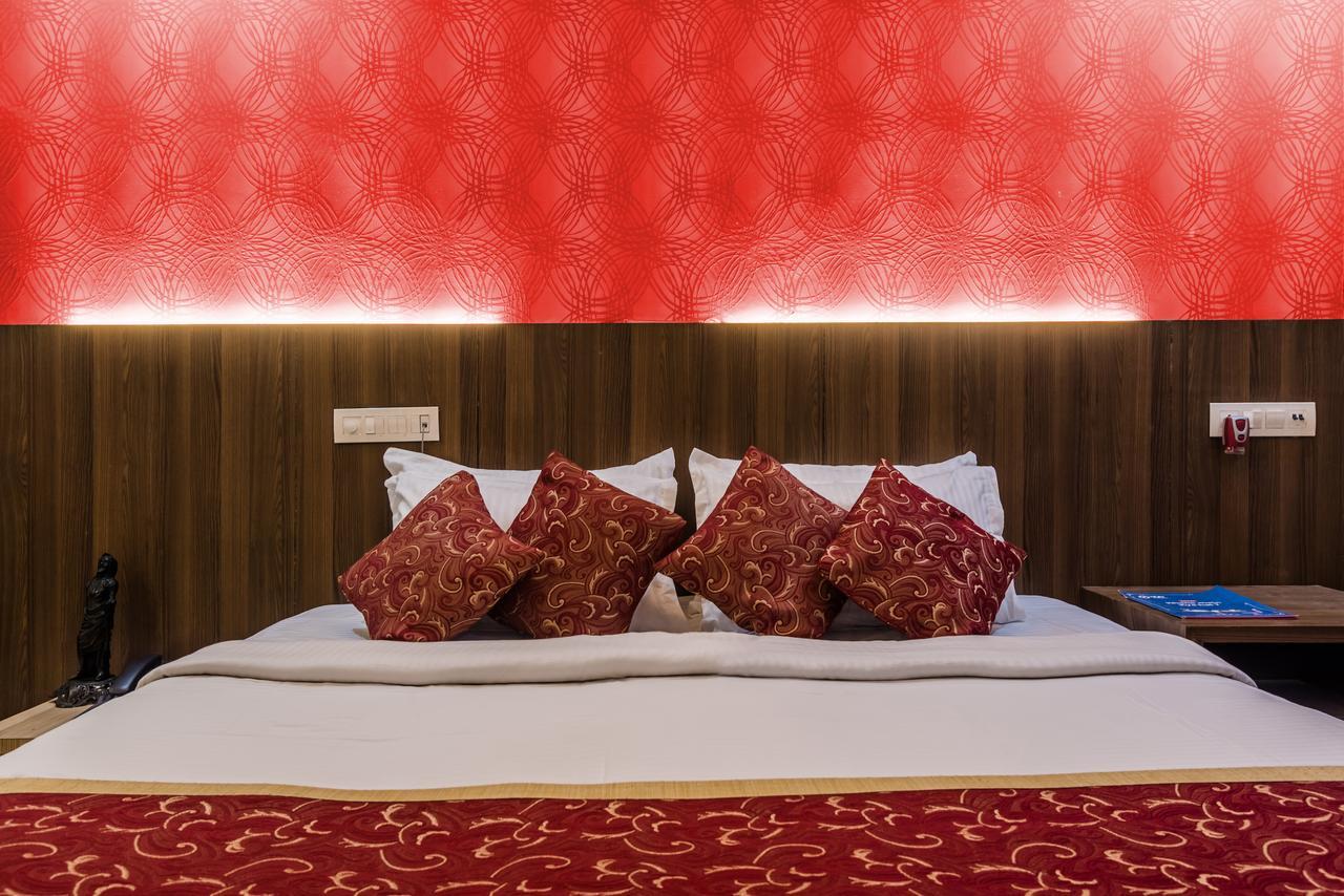 بانفيل Hotel Panchratna المظهر الخارجي الصورة