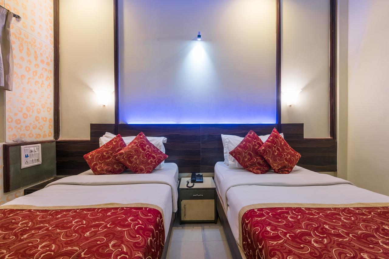 بانفيل Hotel Panchratna المظهر الخارجي الصورة