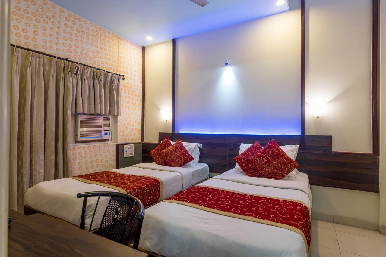 بانفيل Hotel Panchratna المظهر الخارجي الصورة