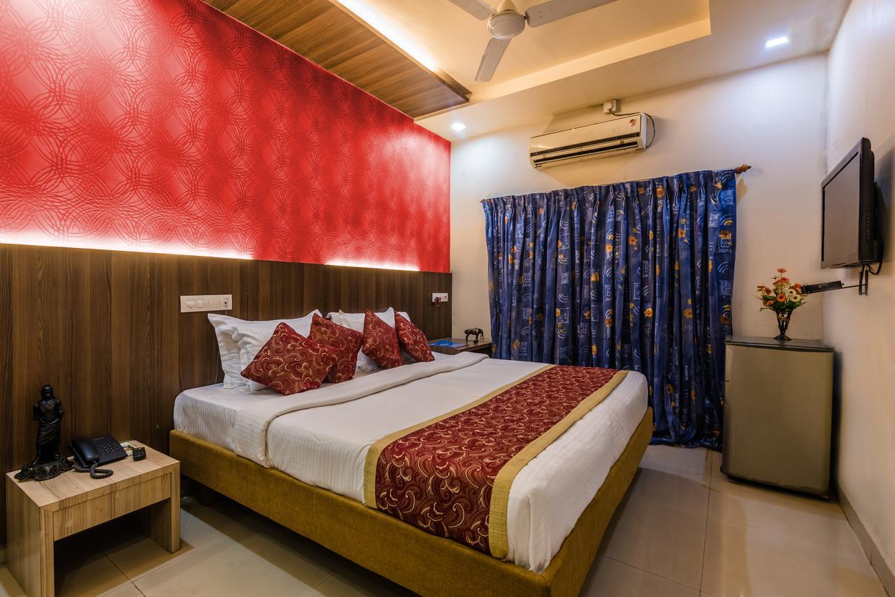 بانفيل Hotel Panchratna المظهر الخارجي الصورة