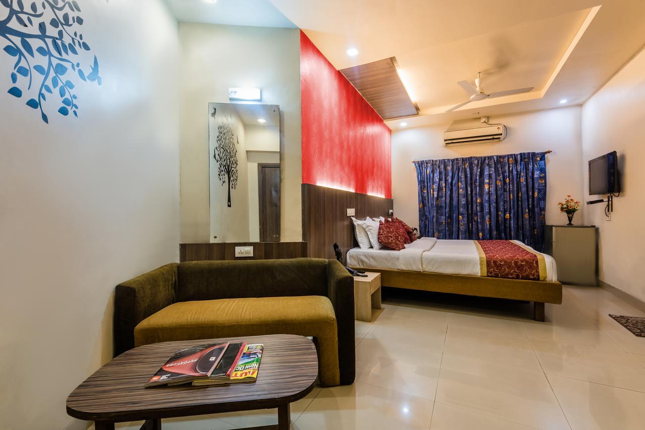 بانفيل Hotel Panchratna المظهر الخارجي الصورة