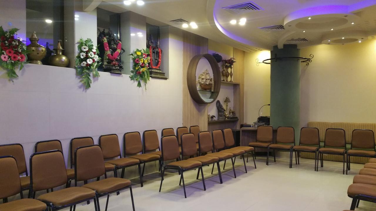 بانفيل Hotel Panchratna المظهر الخارجي الصورة