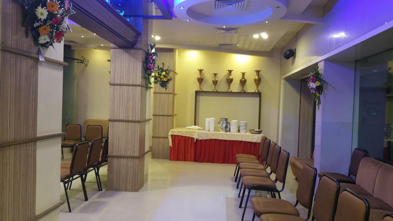 بانفيل Hotel Panchratna المظهر الخارجي الصورة