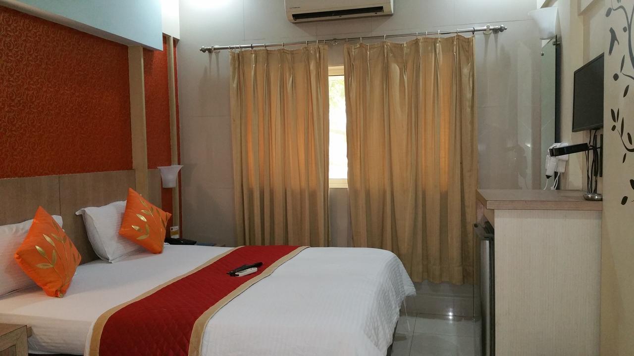 بانفيل Hotel Panchratna المظهر الخارجي الصورة