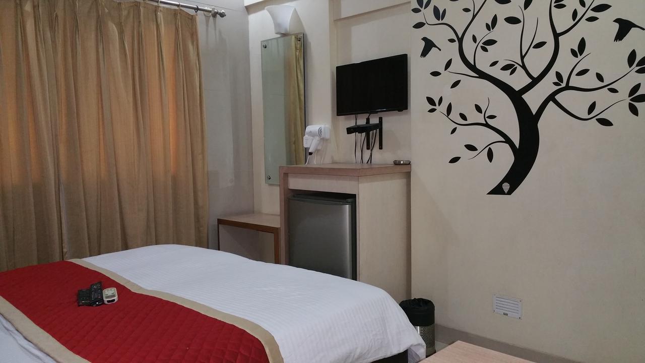 بانفيل Hotel Panchratna المظهر الخارجي الصورة